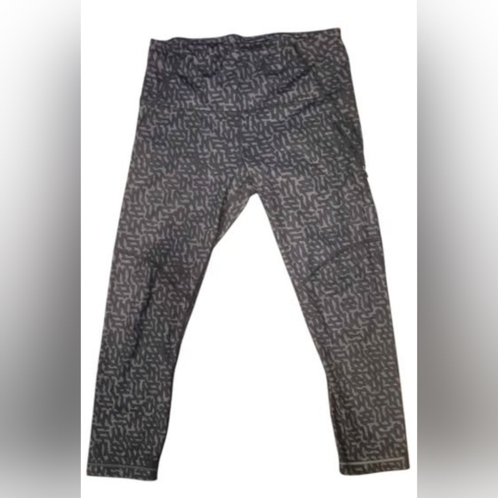 LULULEMON - Woman's Grey & Black Patterned Yoga Leggings Size 8